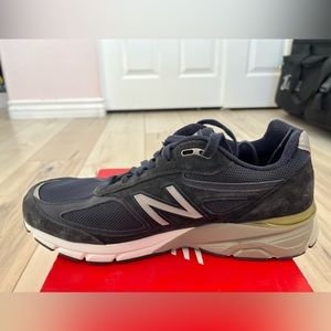 Men’s new Balance trail running course en sentier worn twice(great condition)